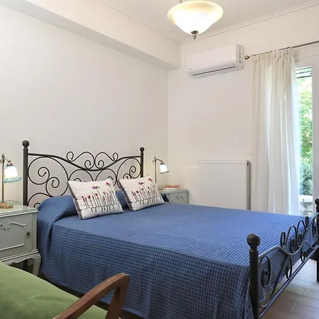 Semesterbostad Frida's House Kariá