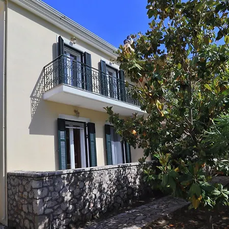 Nyaraló Frida's House